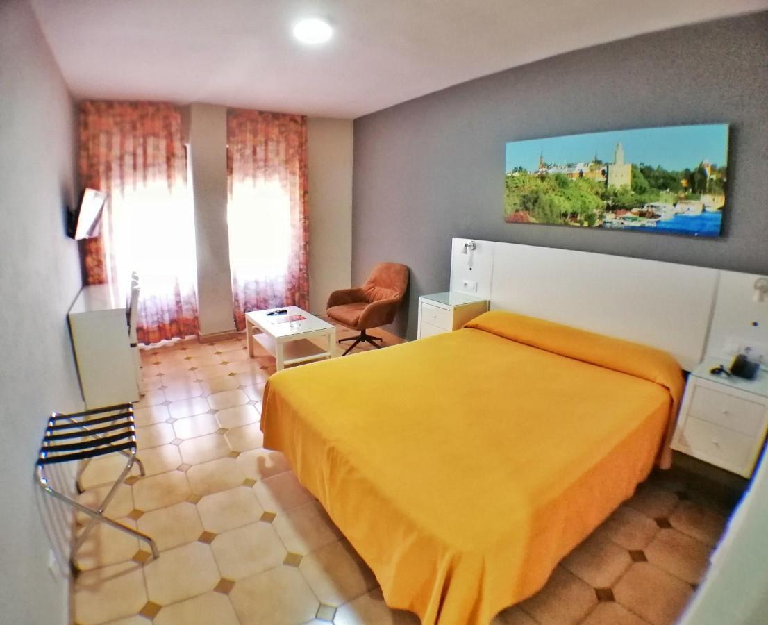 Apartamentos Resitur เซบีญา ภายนอก รูปภาพ
