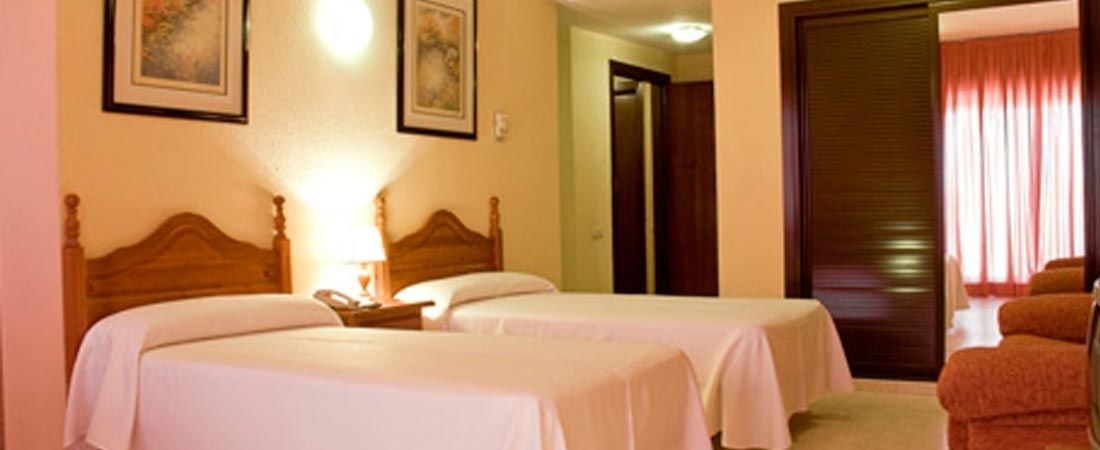 Apartamentos Resitur เซบีญา ภายนอก รูปภาพ