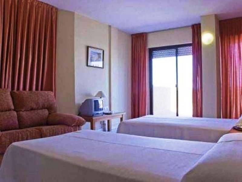 Apartamentos Resitur เซบีญา ภายนอก รูปภาพ