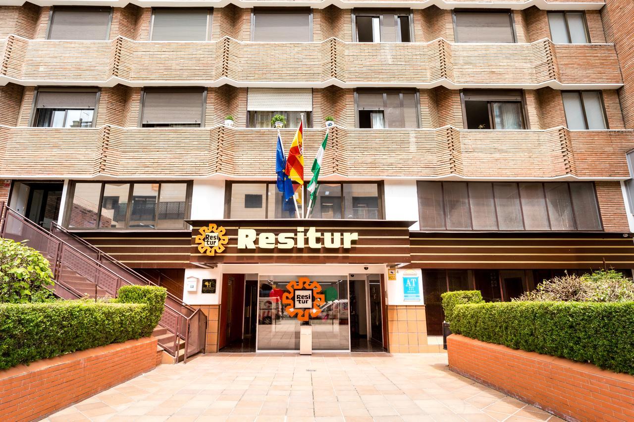 Apartamentos Resitur เซบีญา ภายนอก รูปภาพ