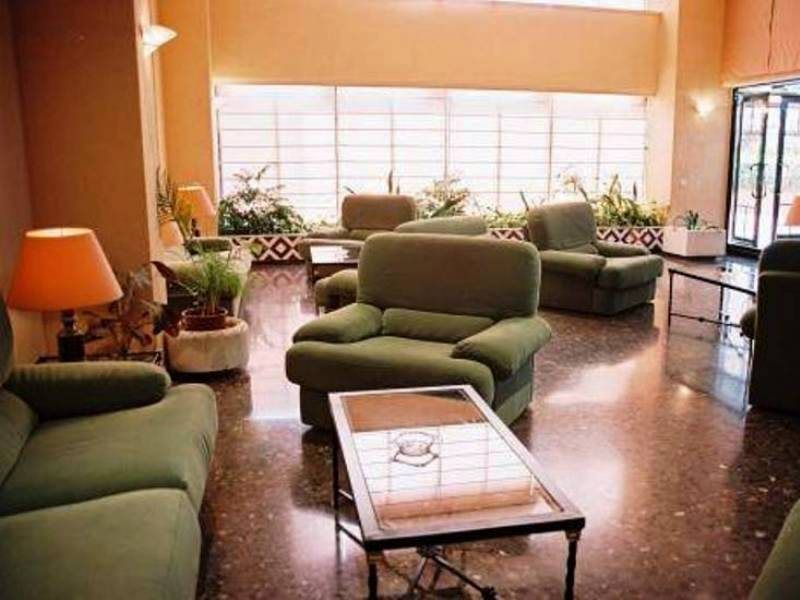 Apartamentos Resitur เซบีญา ภายนอก รูปภาพ