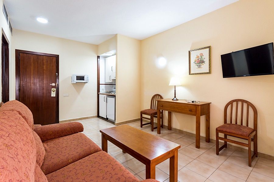 Apartamentos Resitur เซบีญา ภายนอก รูปภาพ