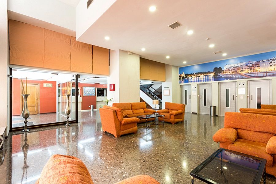 Apartamentos Resitur เซบีญา ภายนอก รูปภาพ